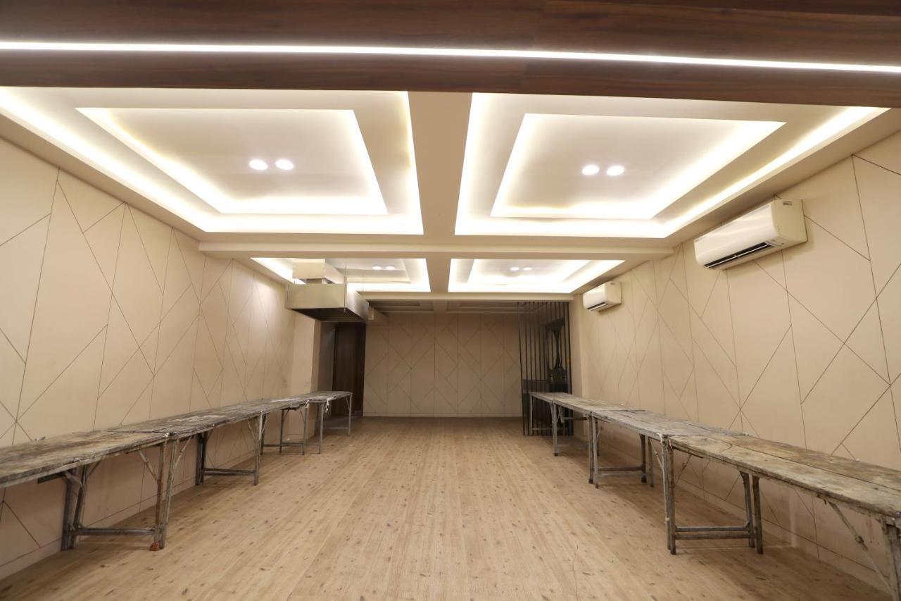 Hotel Privya Rooms And Banquet 수라트 외부 사진