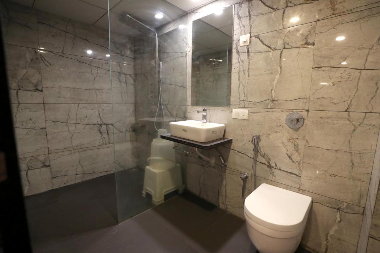 Hotel Privya Rooms And Banquet 수라트 외부 사진