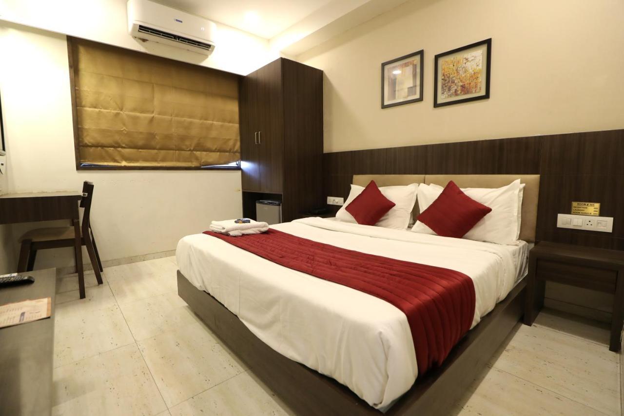 Hotel Privya Rooms And Banquet 수라트 외부 사진